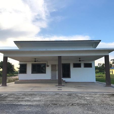D' Totok Housestay Sepang Exterior foto